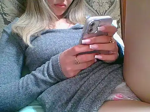 Emma 99 online show from March 18, 2025, 1:53 pm