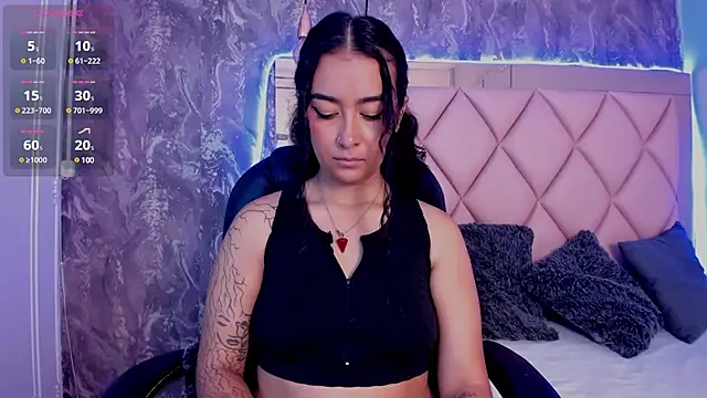 AntonellaQueenn online show from January 28, 2025, 11:38 am