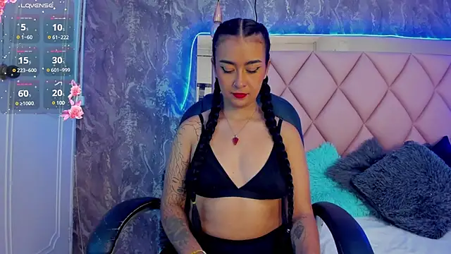 AntonellaQueenn online show from February 9, 2025, 12:08 pm