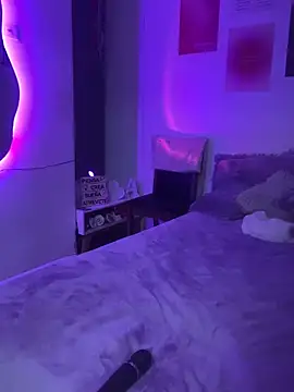 angie bigboobs  online show from November 4, 2025, 1:27 am