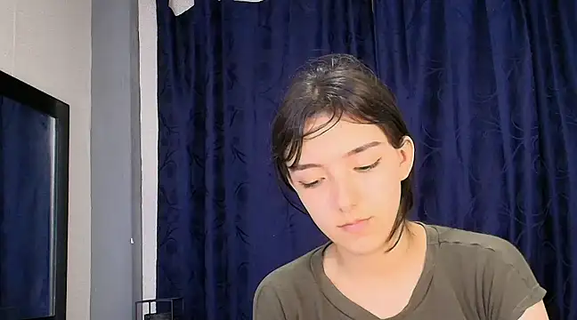 Marcelaa fox online show from December 5, 2024, 12:19 am