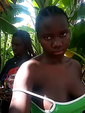 Snapshot of Black_juicy24 chatting on January 2, 2025, 11:41 am Black juicy24 online show from January 2, 2025, 11:41 am