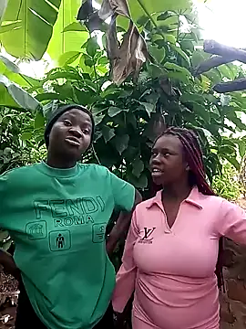 Snapshot of Black_juicy24 chatting on January 7, 2025, 12:52 pm Black juicy24 online show from January 7, 2025, 12:52 pm