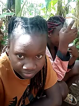 Snapshot of Black_juicy24 chatting on January 17, 2025, 11:17 am Black juicy24 online show from January 17, 2025, 11:17 am