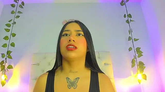 Isabella Flowers online show from December 17, 2025, 7:31 pm