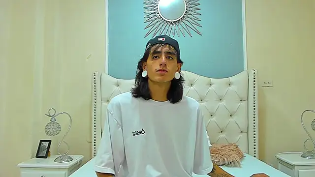 Matthew Dixonn online show from December 6, 2024, 6:15 am