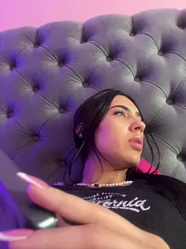 IsaValencia online show from January 10, 2025, 2:57 am