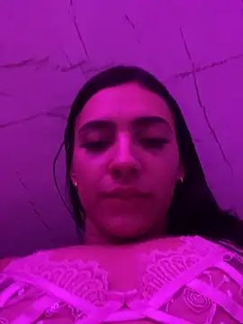 IsaValencia online show from January 18, 2025, 3:31 am