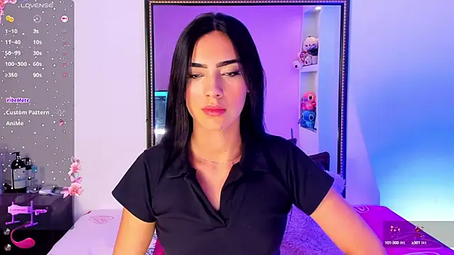 IsaValencia online show from January 24, 2025, 10:41 pm