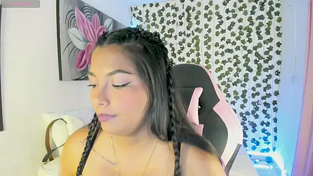 Snapshot of daren_paulina chatting on March 5, 2025, 11:16 pm daren paulina online show from March 5, 2025, 11:16 pm