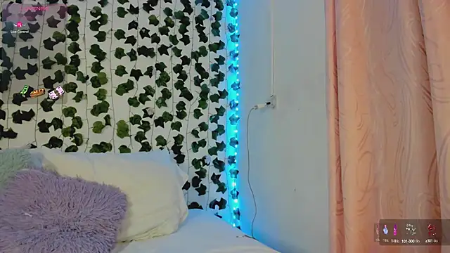 Snapshot of daren_paulina chatting on October 1, 2025, 1:33 am daren paulina online show from October 1, 2025, 1:33 am
