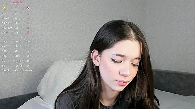 Butterflys1268 online show from February 2, 2025, 11:11 pm