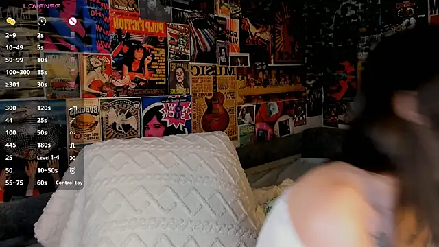 Butterflys1268 online show from February 27, 2025, 10:20 pm