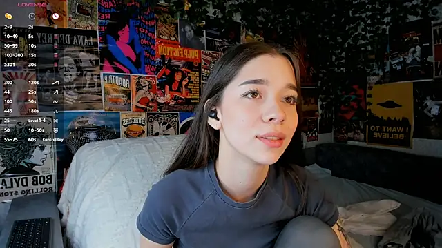 Butterflys1268 online show from March 13, 2025, 9:37 pm