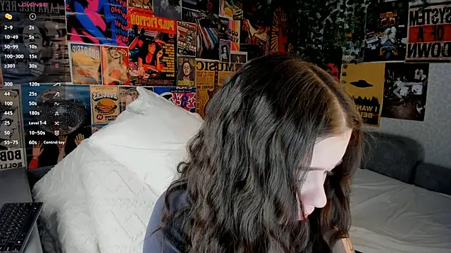 Butterflys1268 online show from March 15, 2025, 7:59 pm