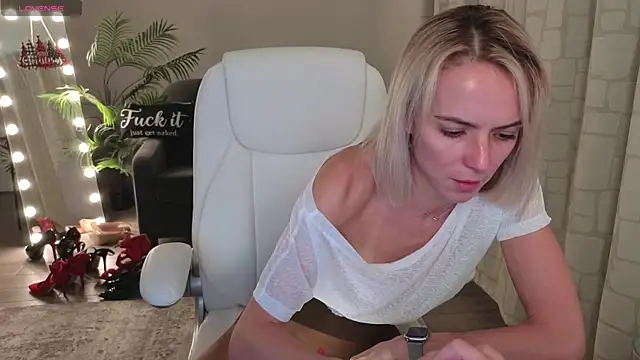 YourMarthaMayer online show from December 19, 2025, 2:13 pm