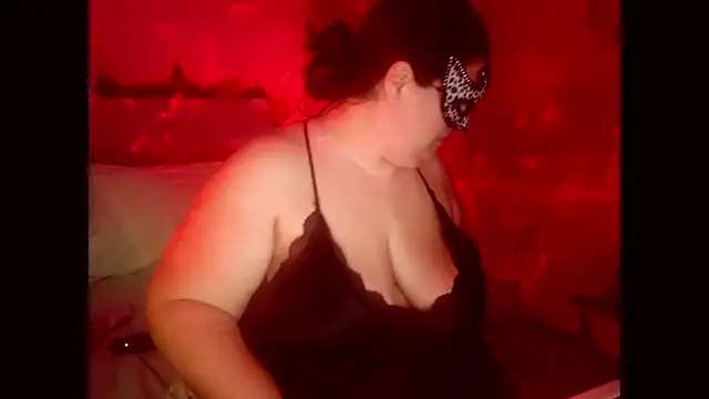 Snapshot of passionduo4 chatting on December 19, 2024, 10:56 am passionduo4 online show from December 19, 2024, 10:56 am