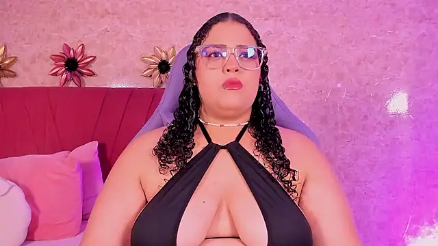 juli 2tyes online show from January 9, 2026, 2:25 am