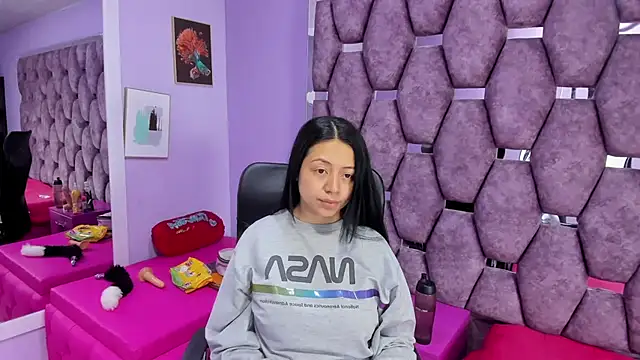 Snapshot of slut_anal_ chatting on January 14, 2025, 1:28 pm slut anal  online show from January 14, 2025, 1:28 pm
