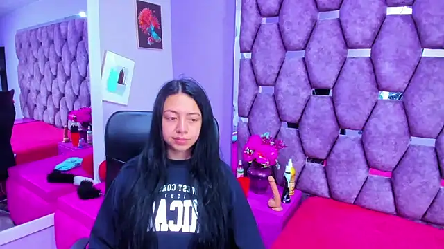 Snapshot of slut_anal_ chatting on January 20, 2025, 1:42 pm slut anal  online show from January 20, 2025, 1:42 pm
