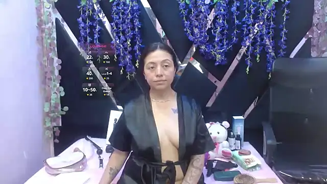 Snapshot of slut_anal_ chatting on September 19, 2025, 9:37 pm slut anal  online show from September 19, 2025, 9:37 pm