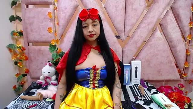 Snapshot of slut_anal_ chatting on October 23, 2025, 9:46 pm slut anal  online show from October 23, 2025, 9:46 pm