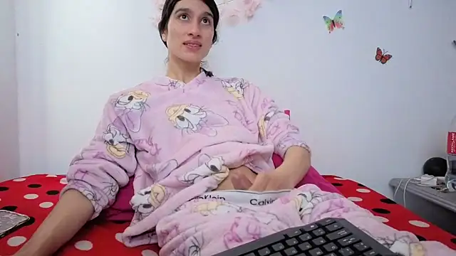 Safiro Queen online show from December 20, 2025, 2:35 pm