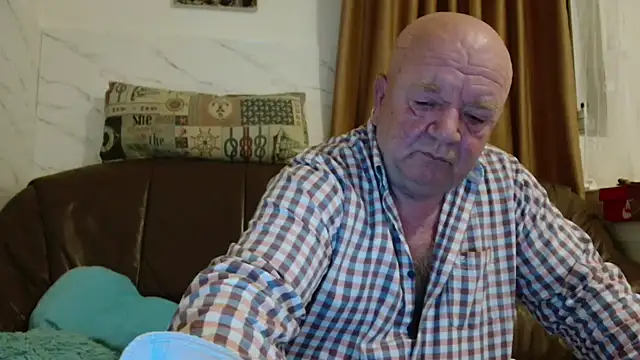 fullballs6 online show from March 26, 2026, 3:01 am