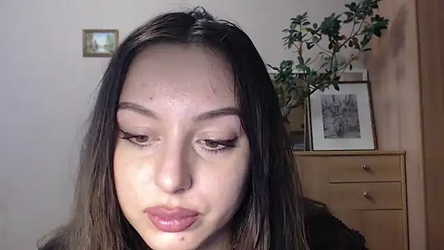 courtneyPerfect online show from January 20, 2025, 2:57 pm