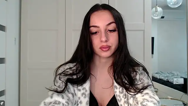 courtneyPerfect online show from February 17, 2026, 8:11 am