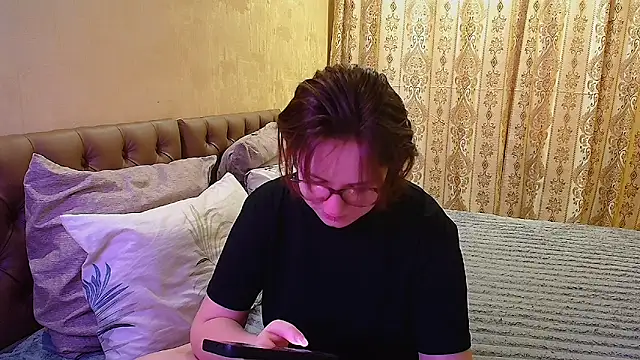 Rudy 02 online show from February 19, 2026, 5:36 am