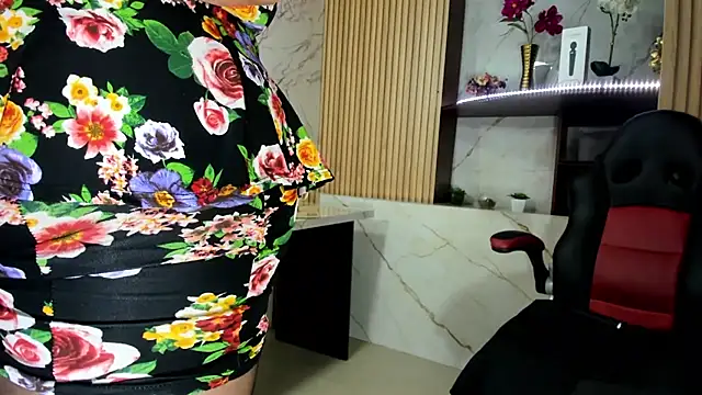 MirandaRossi online show from February 12, 2026, 2:50 am