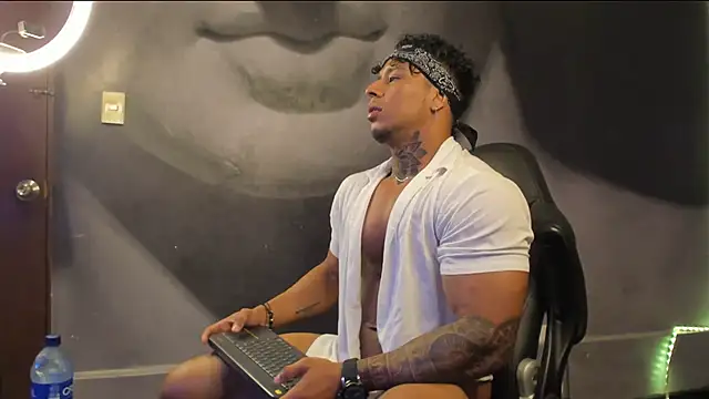 bradley smith online show from February 16, 2025, 4:42 pm