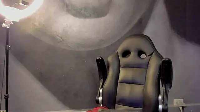 bradley smith online show from March 12, 2025, 6:22 pm