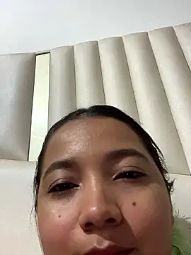 queen angelique online show from January 17, 2026, 2:38 am