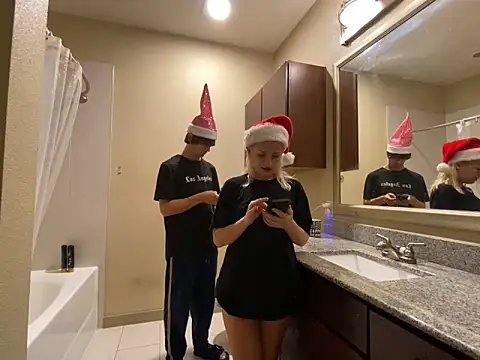 girlfriendmissy online show from December 25, 2024, 1:31 am