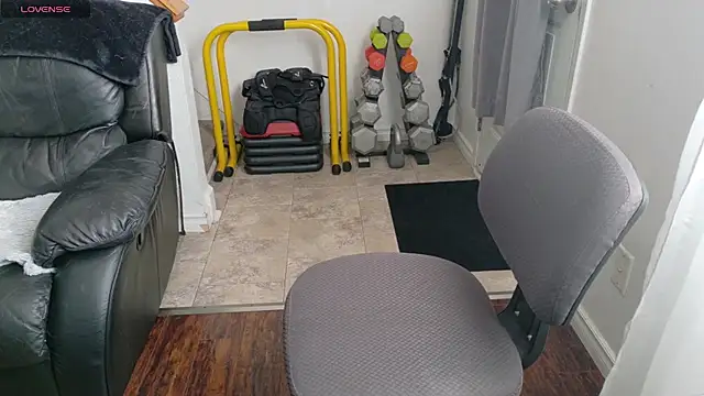 Snapshot of Thekodyy chatting on September 9, 2025, 12:26 pm Thekodyy online show from September 9, 2025, 12:26 pm