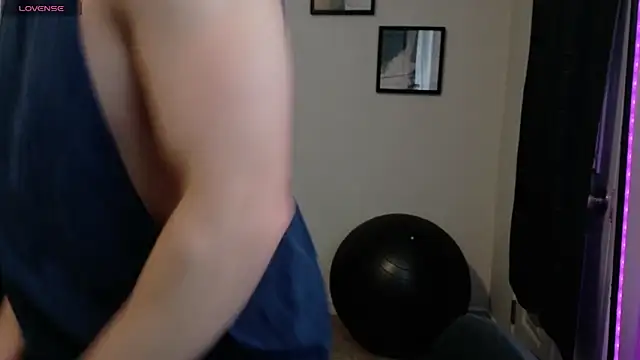 Snapshot of Thekodyy chatting on November 12, 2025, 2:06 pm Thekodyy online show from November 12, 2025, 2:06 pm