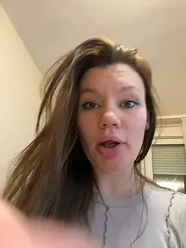 justmila online show from December 15, 2024, 10:28 am