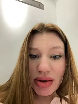 justmila online show from January 3, 2025, 12:30 pm