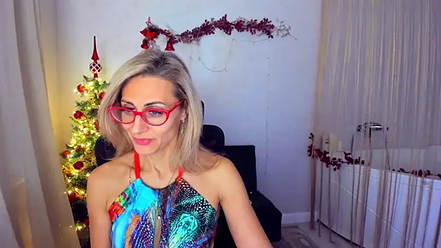 MuseOfStage online show from December 21, 2025, 11:39 am