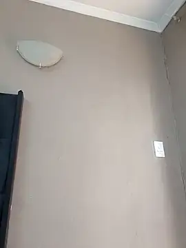 Shria107 online show from February 9, 2025, 10:42 am