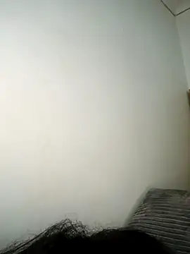 Shria107 online show from September 21, 2025, 8:32 pm