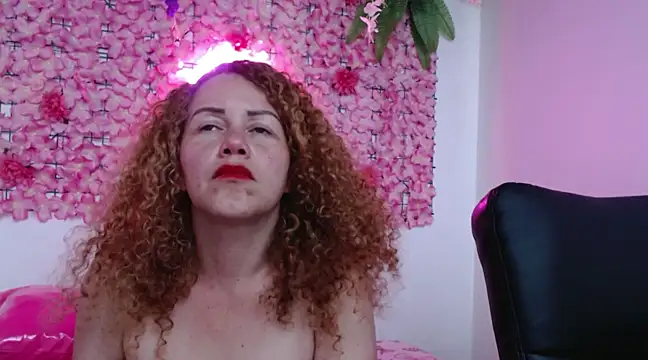 BLONDE SEXYHOT online show from February 15, 2025, 4:01 pm