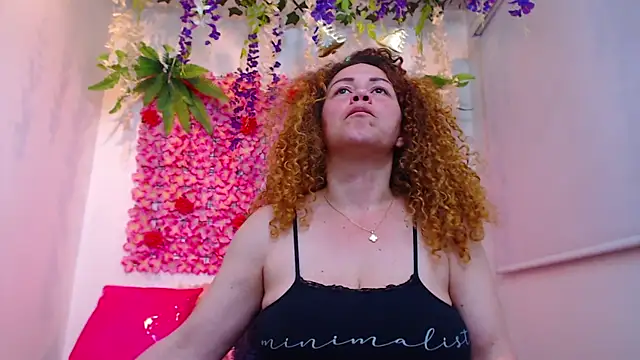 BLONDE SEXYHOT online show from December 16, 2025, 9:42 pm