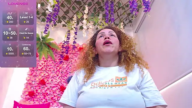 Snapshot of BLONDE_SEXYHOT chatting on February 27, 2026, 5:02 pm BLONDE SEXYHOT online show from February 27, 2026, 5:02 pm