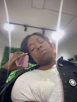 Snapshot of Thyana_LS chatting on January 23, 2025, 4:37 pm Thyana LS online show from January 23, 2025, 4:37 pm