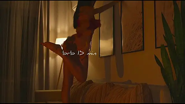 wowmolly online show from April 17, 2026, 2:31 pm