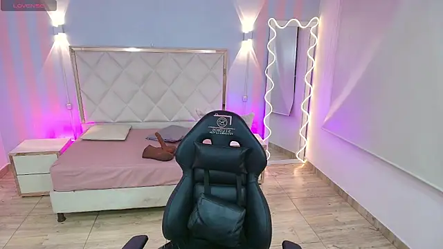 Brendda tay online show from November 9, 2025, 3:38 am