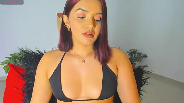 Melanyprada online show from September 14, 2025, 11:04 pm